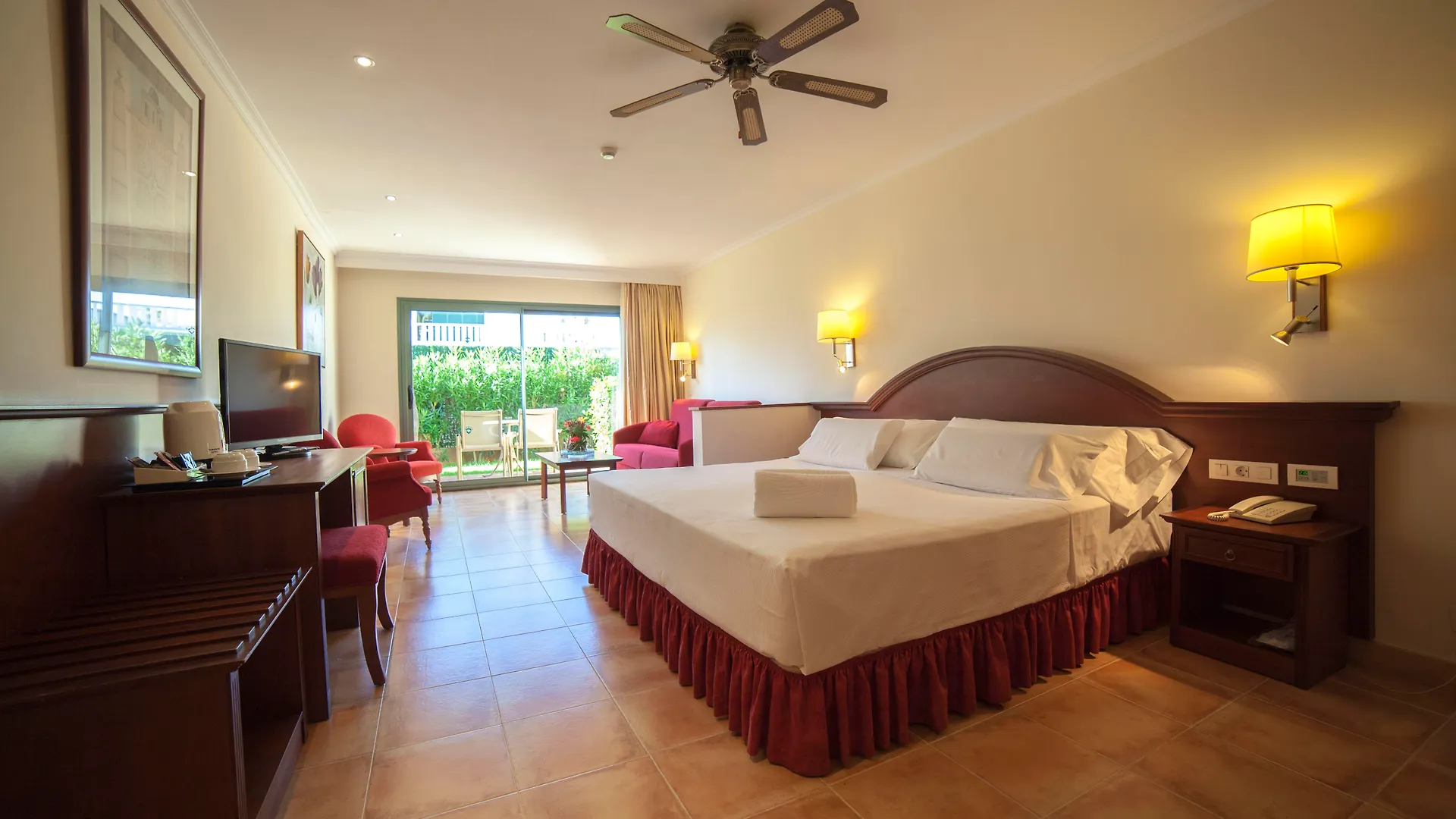 Valentin Menorca Star Hotel contacts